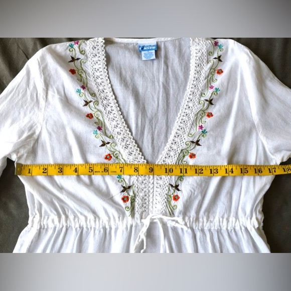 Soaked White/Multi boho embroidered bell sleeve V-neck crocheted  cover … - Picture 8 of 8